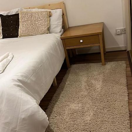 Smalinz Homes Finchley London Eksteriør billede