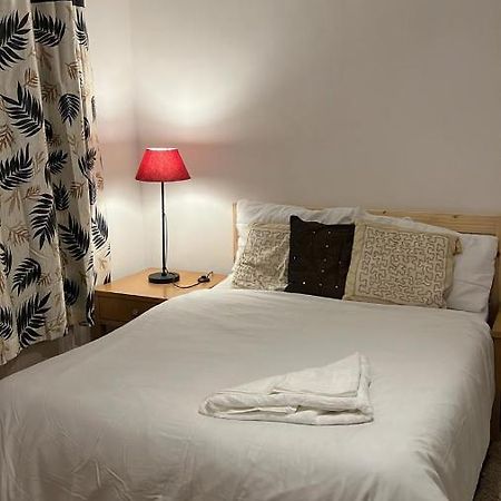 Smalinz Homes Finchley London Eksteriør billede