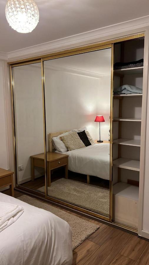 Smalinz Homes Finchley London Eksteriør billede