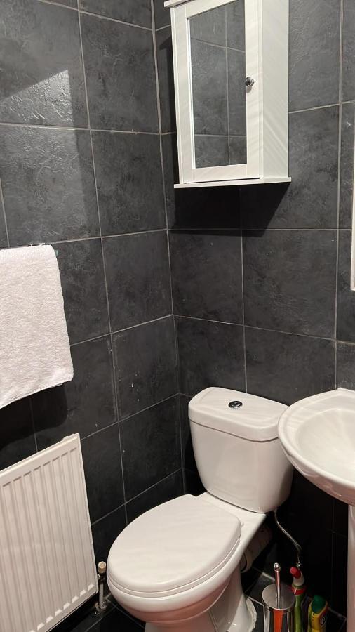 Smalinz Homes Finchley London Eksteriør billede