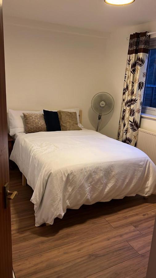 Smalinz Homes Finchley London Eksteriør billede